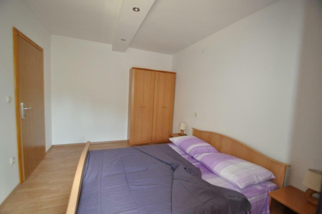 Apartment In Vrbnik/Insel Krk 36796 Екстериор снимка